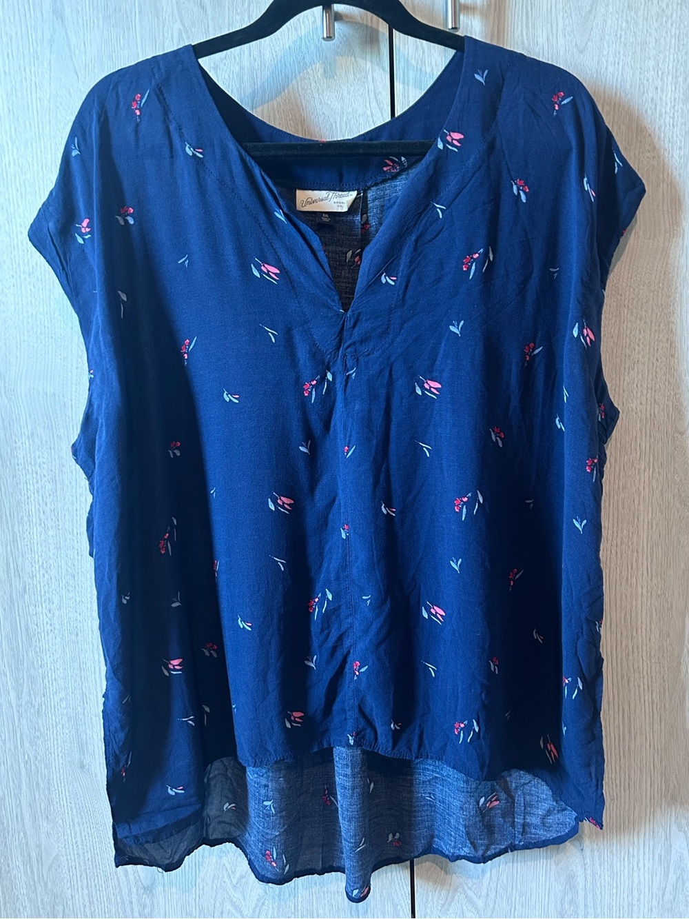 Universal Thread Floral Split V-Neck High Low Top Blouse Navy XXL
